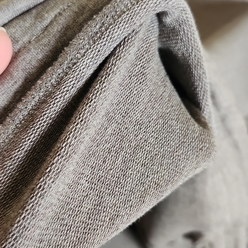 Varley Morrison Sweatshirt In Cinder - Picture 10 of 12